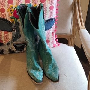ON HOLD Lane Turquoise Floral Embroidered Boots 8